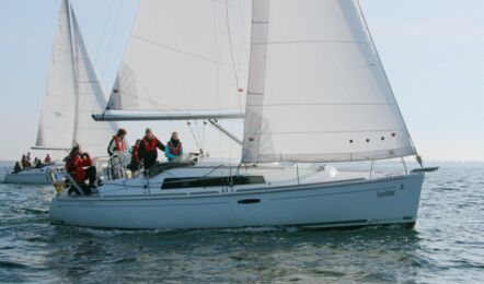 Oceanis-31-aussenaufnahme-10