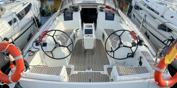 Sun Odyssey 389 "Lioba" Sun Odyssey 389 "Lioba"