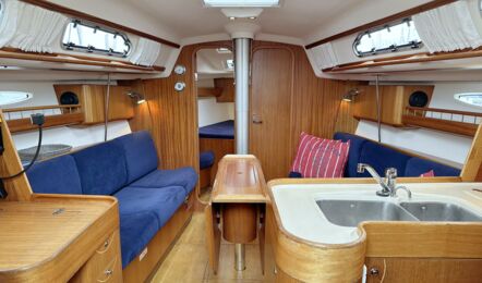 Salon Innenaufnahme der X 37 "eXess" in Heiligenhafen