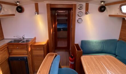 Bavaria-46-cruiser-innenaufnahme-11