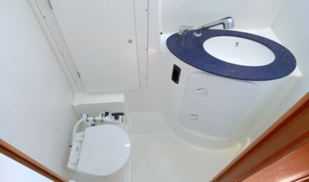 Beneteau-cyc-43-4-innenaufnahme-09