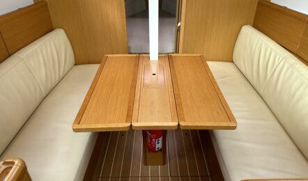 Nasszelle der Sun Odyssey 30i "Storm" in Heiligenhafen