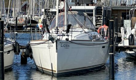 Bug Aussenaufnahme der Sun Odyssey 389 Lioba in Heiligenhafen