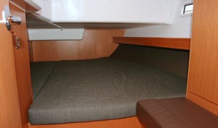 Bavaria-cruiser-41-sport-innenaufnahme-04