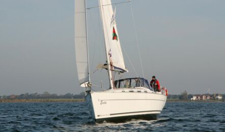Beneteau-cyc-39-aussenaufnahme-12