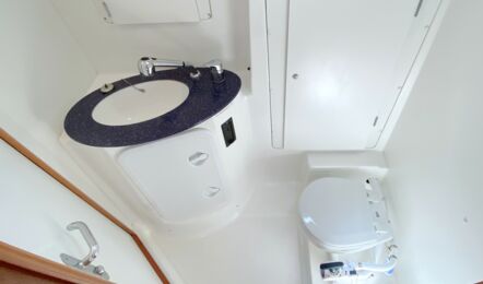 Beneteau-cyc-43-4-innenaufnahme-08