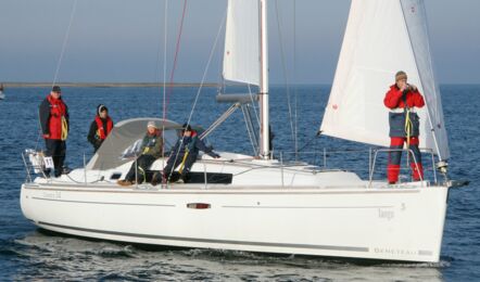 Oceanis-34-2-aussenaufnahme-05