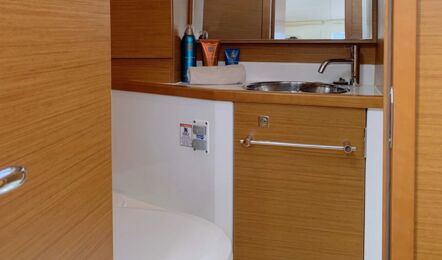 Sun-odyssey-389-innenaufnahme-07