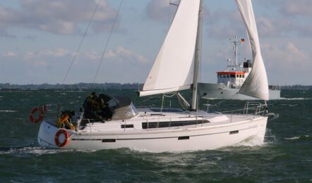 Bavaria-cruiser-37-aussenaufnahme-01