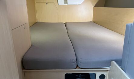 Achterkabine Backbord Innenaufnahme der Oceanis 38 "Ulysses" in Heiligenhafen