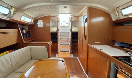 Beneteau-cyc-39-innenaufnahme-02