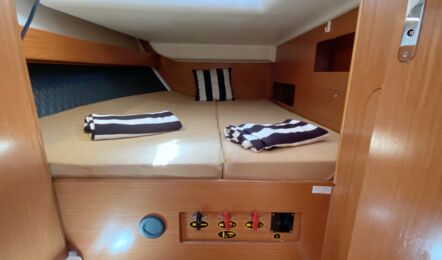 Beneteau-cyc-43-4-innenaufnahme-04
