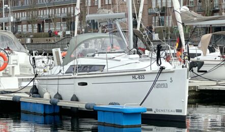 Oceanis-31-aussenaufnahme-11
