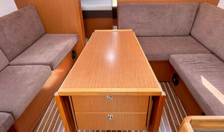 Bavaria-cruiser-37-innenaufnahme-11