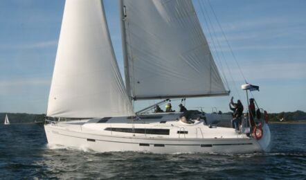 Bavaria-cruiser-46-aussenaufnahme-01