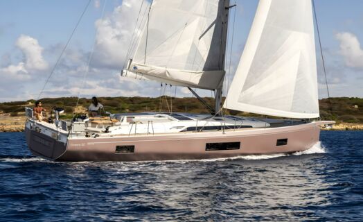 Steuerbord Aussenaufnahme einer Oceanis 52 in Pula in Kroatien