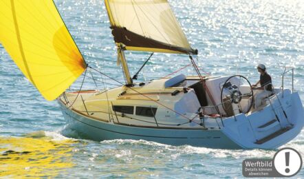 Backbord Heck Aussenaufnahme einer Sun Odyssey 30i in Heiligenhafen