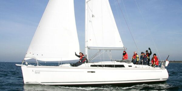 Oceanis 37 "Hornet"