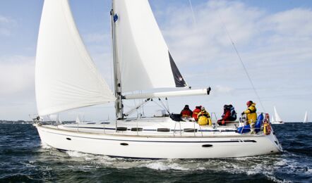 Bavaria-46-cruiser-aussenaufnahme-01