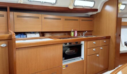Beneteau-cyc-43-3-innenaufnahme-07