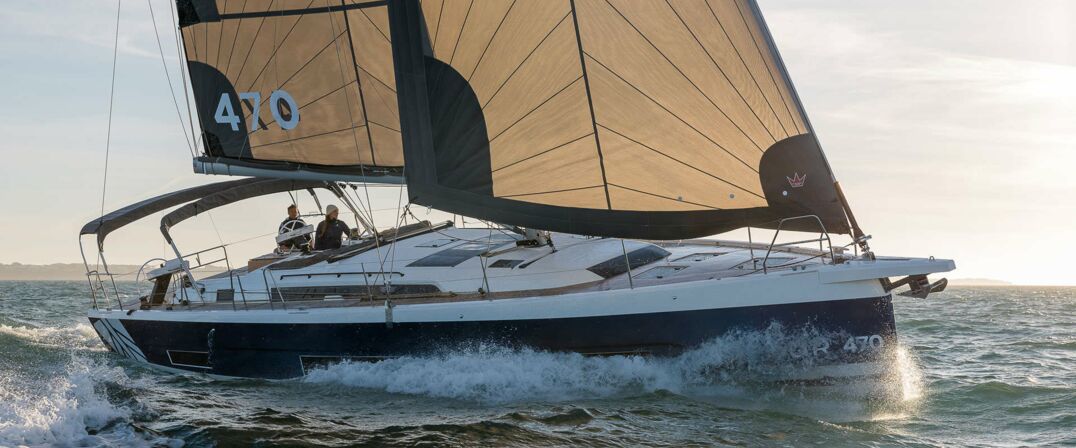 Dufour Yacht in Fahrt unter Segeln Dufour Yacht in Fahrt unter Segeln