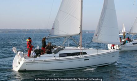 Oceanis-31-aussenaufnahme-03