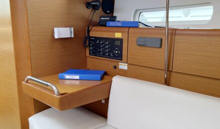 Sun-odyssey-389-innenaufnahme-06