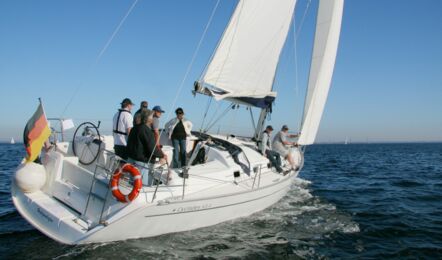 Beneteau-cyc-43-4-aussenaufnahme-07