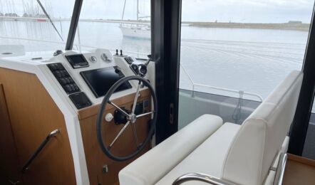 Innenaufnahme-swift-trawler-35-02