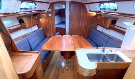 Salon Innenaufnahme der X 37 "eXess" in Heiligenhafen