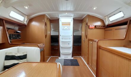 Beneteau-cyc-43-3-innenaufnahme-02