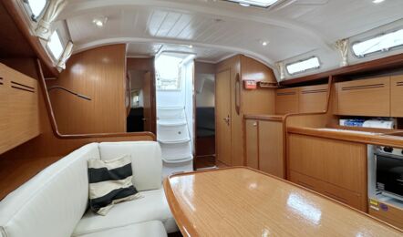 Beneteau-cyc-43-3-innenaufnahme-12