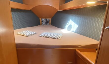 Beneteau-cyc-43-4-innenaufnahme-02