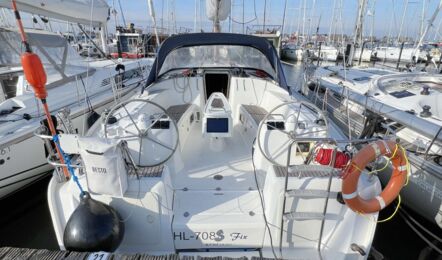 Heck Aussenaufnahme der Beneteau Cyclades 43.4 "Fix" in Heiligenhafen