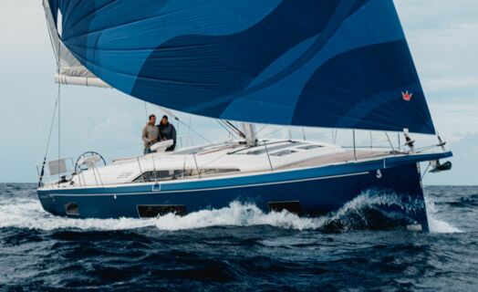 Steuerbord Aussenaufnahme einer Oceanis 47 in Rogoznica in Kroatien in Kroatien