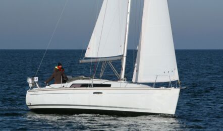 Oceanis-31-aussenaufnahme-05