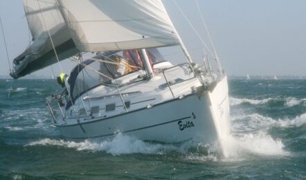 Beneteau-cyc-39-aussenaufnahme-05