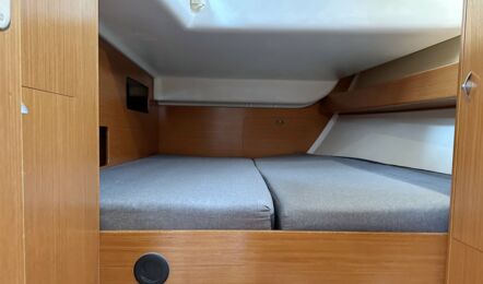 Beneteau-cyc-43-3-innenaufnahme-05
