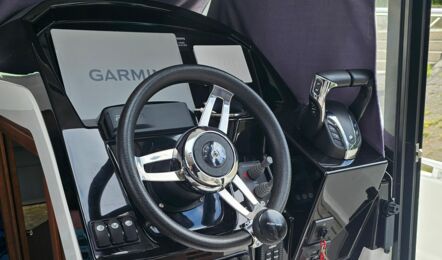 Merry-fisher-895-offshore-jonnis-innenaufnahme-07