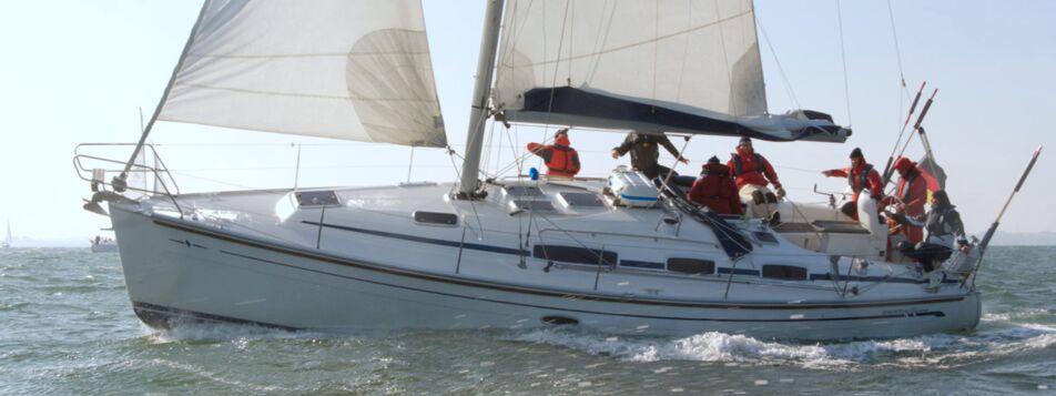 Backbord Aussenaufnahme der Bavaria 38 cruiser „Käte“ in Barth