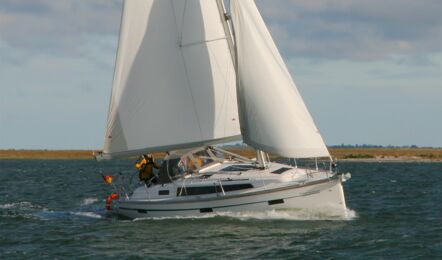 Bavaria-cruiser-37-aussenaufnahme-04