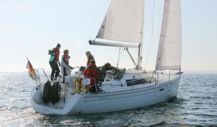 Oceanis-31-aussenaufnahme-09