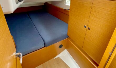 Achterkabine Backbord Innenaufnahme der Sun Odyssey 439 "Bruce" in Heiligenhafen