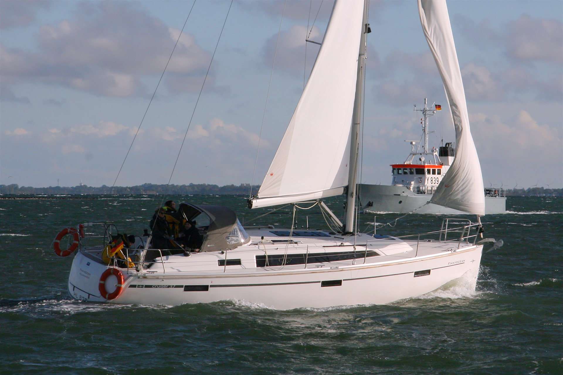 Bavaria cruiser 37